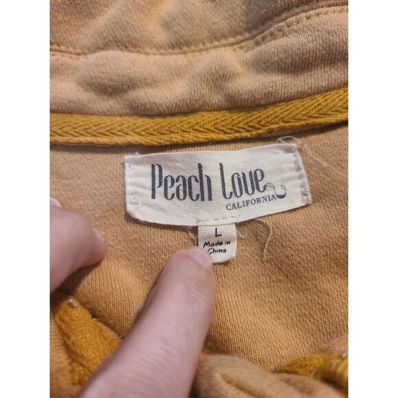 Peach love large women's oversized gold button up shacket with pockets - Picture 5 of 9